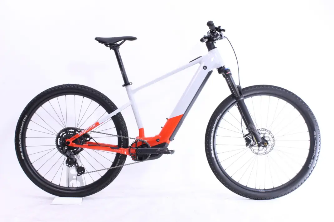 Superior eXP Gloss Grey/Red, M